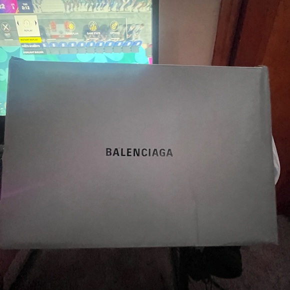 Balenciaga LED 44 size11 - Picture 3 of 4